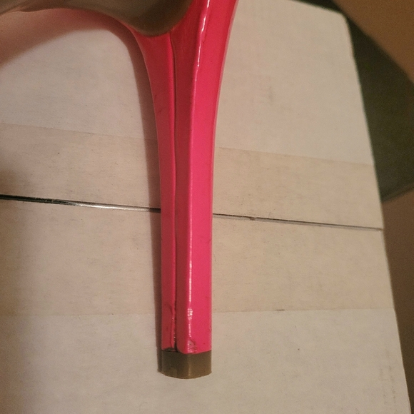 Pink Guess heels - Picture 5 of 7